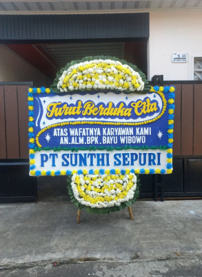 Papan Bunga Duka di Sungai Raya Kepulauan